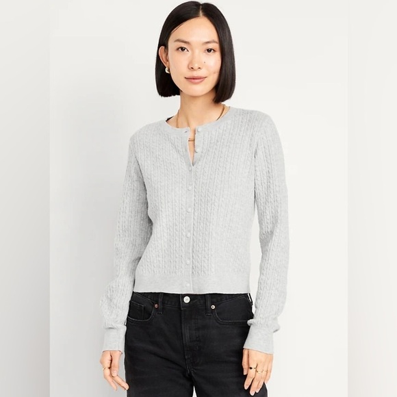 Old Navy Sweaters - NWOT Gray Cable Knit Cardigan